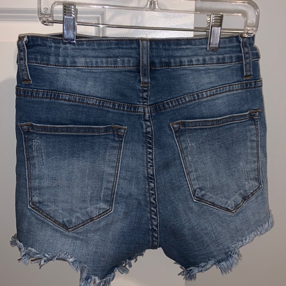 Denim shorts - Picture 2 of 2